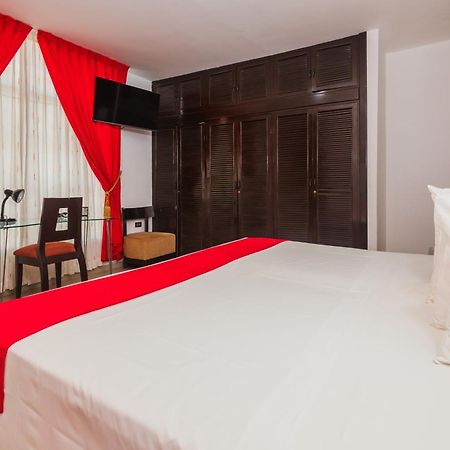 Hotel B´liam Tumbes Buitenkant foto