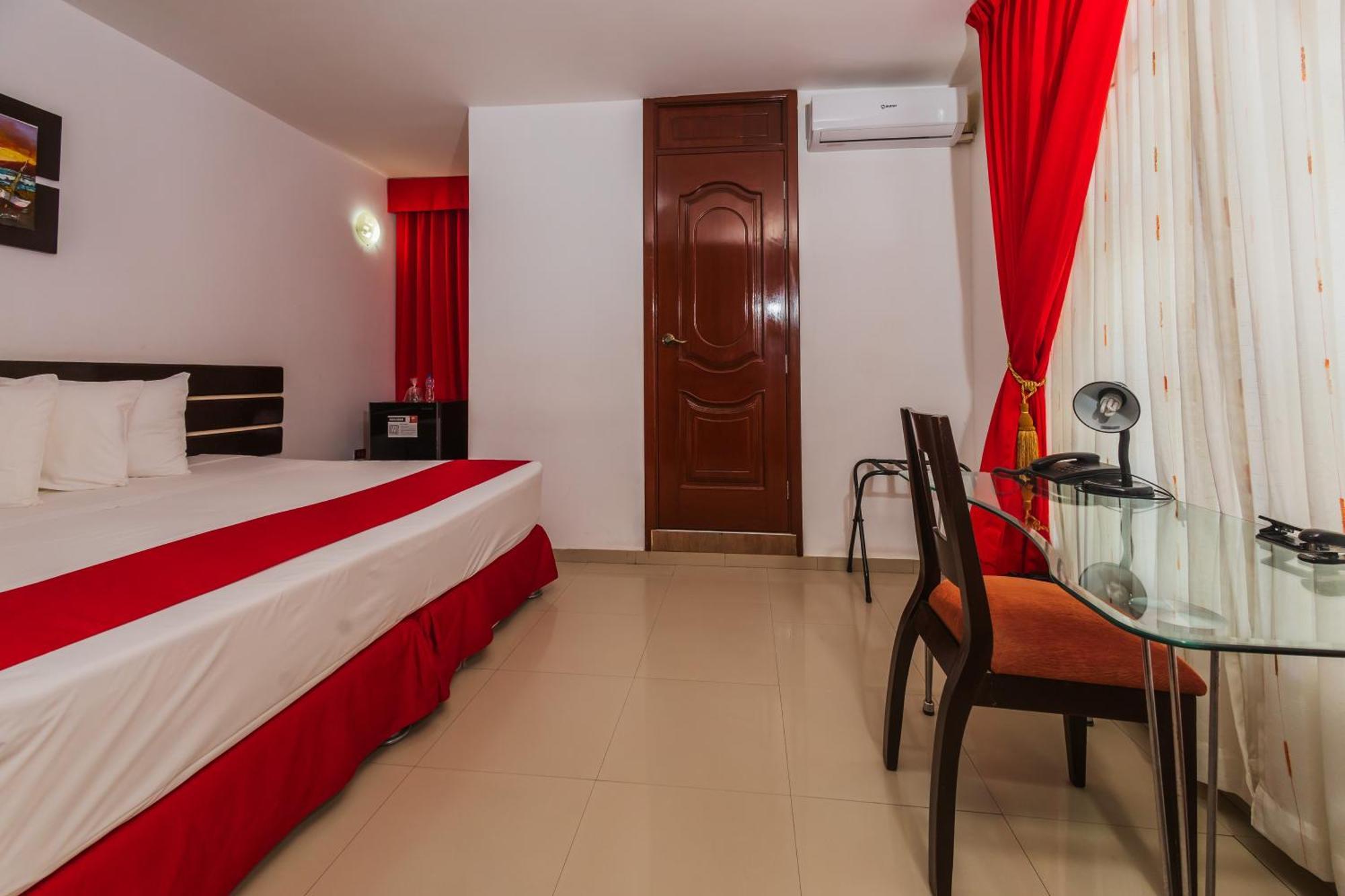 Hotel B´liam Tumbes Buitenkant foto